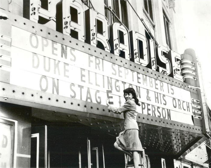 Photo of the Detroit Symphony Orchestra Paradise marquee