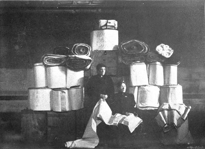 Photo of women with the Polyglot Petition